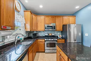 25 Columbus Ave, Old Bridge Township, NJ 08857 - Photo 16
