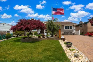 95 Pinetree Dr, Sayreville, NJ 08859 - Photo 2
