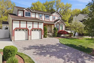 43 Scarlet Drive, Sayreville, NJ 08859 - Photo 2