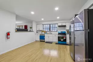 36 Henry St, Edison, NJ 08820 - Photo 8