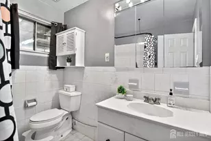 43 Buttonwood Dr, Sayreville, NJ 08859 - Photo 14