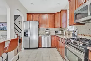 601 Yarrow Cir, South Brunswick Township, NJ 08810 - Photo 16