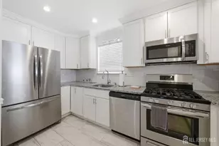 56 Thorne Ln, Old Bridge Township, NJ 07747 - Photo 10