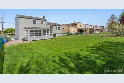 15 Pinho Avenue, Carteret, NJ 07008 - Photo 6