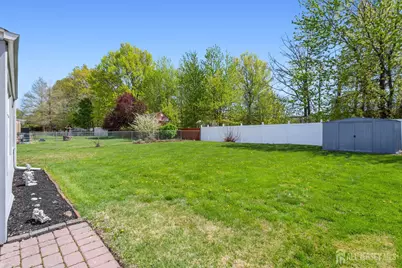 15 Pinho Avenue, Carteret, NJ 07008 - Photo 4
