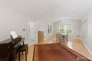 19 Ingram Dr, Monroe Township, NJ 08831 - Photo 10