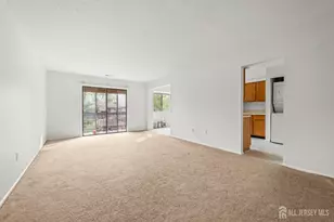 823 Edison Glen Terrace, Edison, NJ 08837 - Photo 4