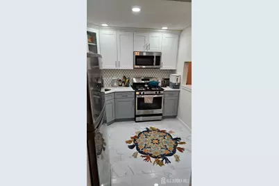 73 Rachel Court, Franklin Township, NJ 08823 - Photo 2