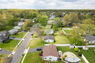 39 Richford Rd, South Brunswick Township, NJ 08824 - Photo 8