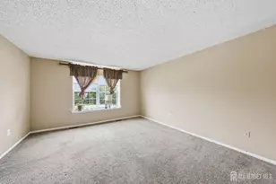 28 Inverness Dr, Edison, NJ 08820 - Photo 10
