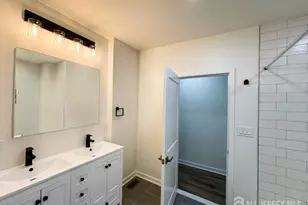 438 Lawrence St, Burlington, NJ 08 - Photo 12