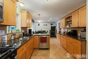 141 High St, Woodbridge Township, NJ 07095 - Photo 4