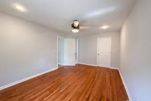 19 Central Ave, East Brunswick Township, NJ 08816 - Photo 4