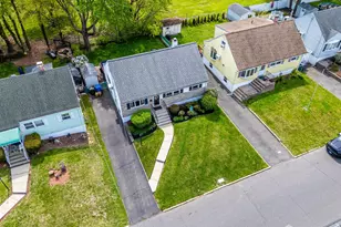129 Bedford Ave, Iselin, NJ 08830 - Photo 40