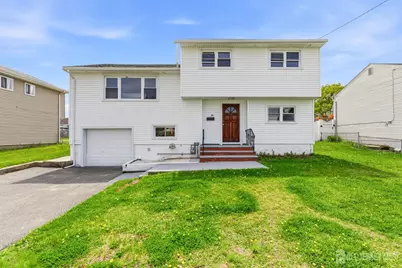 29 Swarthmore Drive, Carteret, NJ 07008 - Photo 1