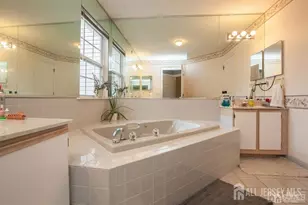 9 Wilmbelton Ct, Edison, NJ 08820 - Photo 6