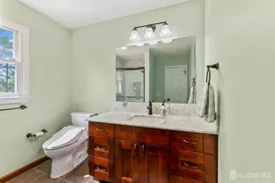 19 Aspen Cir, Edison, NJ 08820 - Photo 24