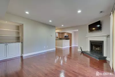 133 Oakmont Court, Edison, NJ 08820 - Photo 18