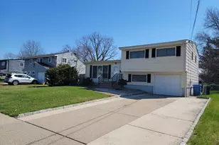 139 Throckmorton Ln, Old Bridge Township, NJ 08857 - Photo 4