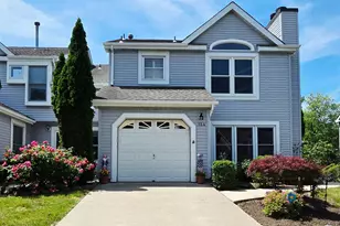 124 Magee Ct, East Brunswick Township, NJ 08816 - Photo 2
