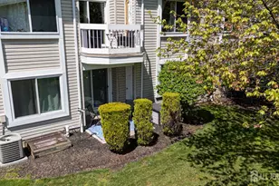 43 Farnham Square, Sayreville, NJ 08859 - Photo 34