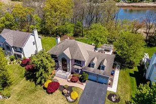 37 Jernee Dr, East Brunswick Township, NJ 08816 - Photo 4