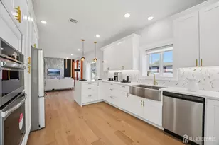 75 Jefferson Blvd, Edison, NJ 08817 - Photo 16