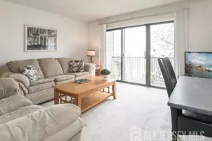 395 Lancaster Ct, Piscataway Township, NJ 08854 - Photo 10