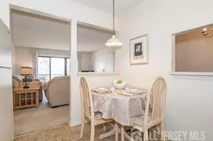 395 Lancaster Ct, Piscataway Township, NJ 08854 - Photo 6