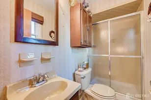 4 Caldwell Ct, East Brunswick Township, NJ 08816 - Photo 32