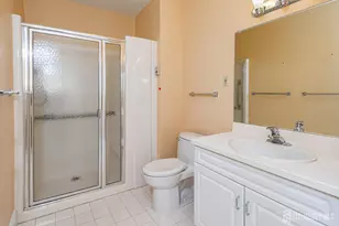 2033 Windrow Dr, Middlesex, NJ 08540 - Photo 16
