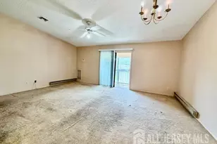 278 Crosse Dr, Monroe Township, NJ 08831 - Photo 18