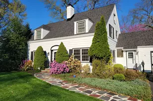 7 Crest Rd, New Brunswick, NJ 08901 - Photo 2
