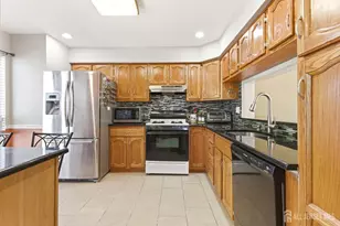 103 Timber Oaks Rd, Edison, NJ 08820 - Photo 8