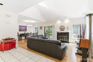 98 Park Gate Dr, Edison, NJ 08820 - Photo 4