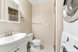 98 Park Gate Dr, Edison, NJ 08820 - Photo 16