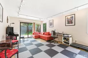 98 Park Gate Dr, Edison, NJ 08820 - Photo 8