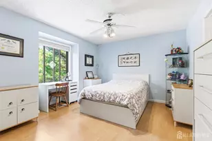 98 Park Gate Dr, Edison, NJ 08820 - Photo 26