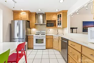 98 Park Gate Dr, Edison, NJ 08820 - Photo 10
