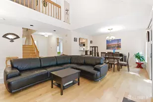 98 Park Gate Dr, Edison, NJ 08820 - Photo 6