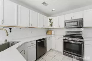 109 Castle Pointe Blvd, Piscataway Township, NJ 08854 - Photo 14