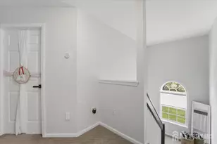 109 Castle Pointe Blvd, Piscataway Township, NJ 08854 - Photo 20