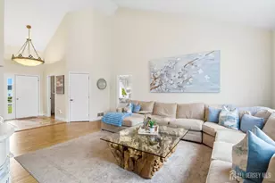 32 Scott Dr, Monroe Township, NJ 08831 - Photo 10
