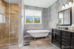 32 Scott Dr, Monroe Township, NJ 08831 - Photo 18