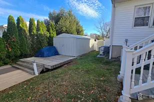 7 Stradford Rd, Sayreville, NJ 08859 - Photo 34