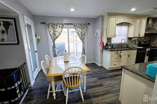 7 Stradford Rd, Sayreville, NJ 08859 - Photo 10