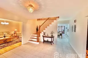 8 Constitution Ct, East Brunswick Township, NJ 08816 - Photo 8