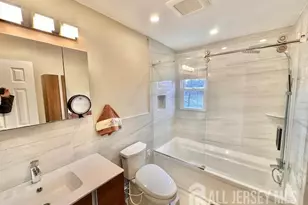 8 Constitution Ct, East Brunswick Township, NJ 08816 - Photo 44