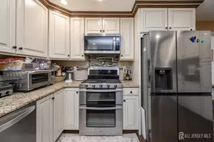 315 S 19th Ave S, Manville, NJ 08835 - Photo 8