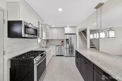46 Arthur Avenue, Carteret, NJ 07008 - Photo 4